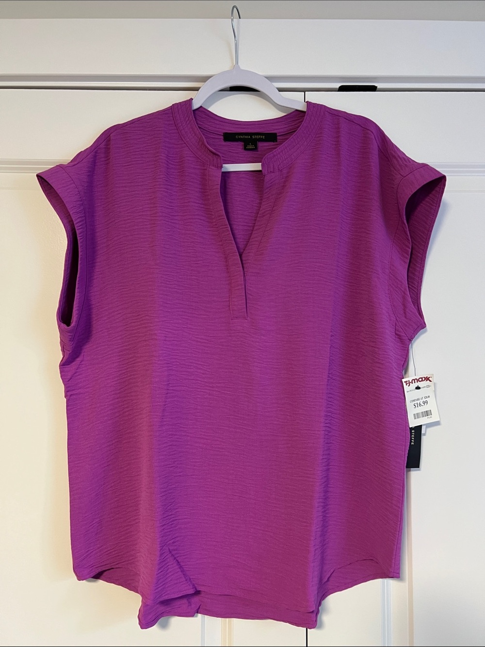 Cynthia Steffe Vibrant Purple Split-Neck Cap-Sleeve Blouse
